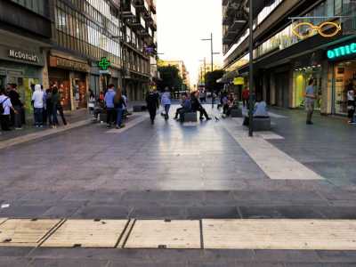 ...hanno cominciato a prendere forma i cosiddetti �salotti�. La strada verr� infatti suddivisa in otto aree tematiche: questo nell'immagine � il "salotto della Musica"